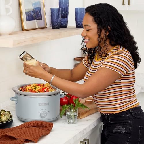 4.5 Quart Manual Slow Cooker – Macaroon Blue - Curated Catalog S7